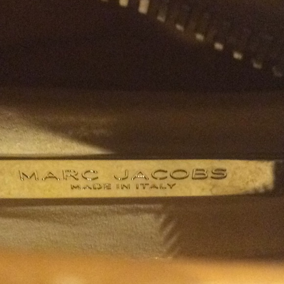 Authentic Marc Jacobs leather mini shoulder bag - Picture 3 of 5